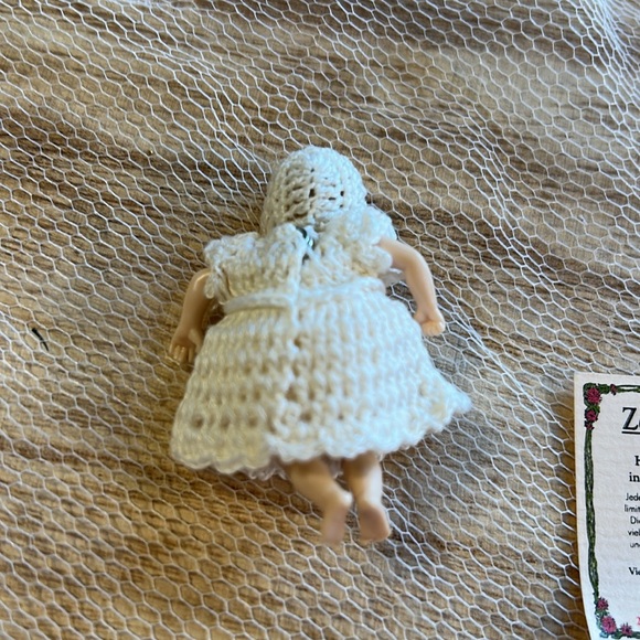 Miniature Vintage Original Heidi Ott Baby Doll in Her Own Bed Box Swiss Design - Picture 4 of 12